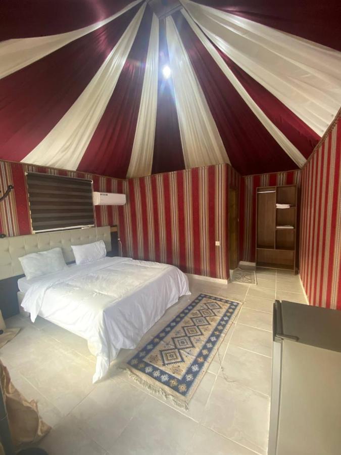 Omar Ali Luxury Camp Hotel Wadi Rum Luaran gambar