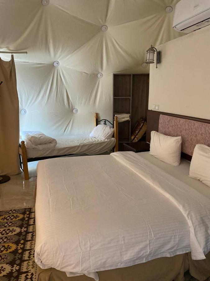 Omar Ali Luxury Camp Hotel Wadi Rum Luaran gambar